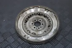 Kytkin 03F105266C VW Polo V 5 6R0 6R