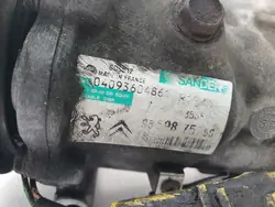 Compresseur Climatisation Peugeot 207 1.4 VTi 9659875780
