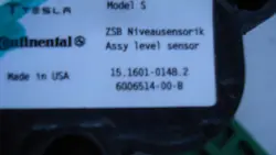 Tesla Luftfederungs-Niveausensor OEM 6006514-00-B