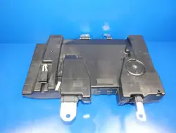 Begagnad subwoofer OEM BJ3218808EB för Land Rover Evoque
