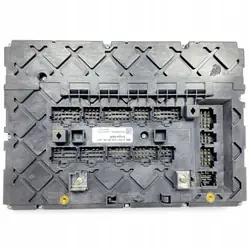 A0014466058 Mercedes-Benz Caja de fusibles - Usado
