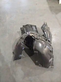 Arco de roda dianteiro esquerdo OEM 98580838880 Citroen C3 IV