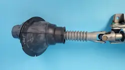 Dodge Challenger SXT rattstam OEM 68140568AG