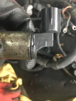 Sensor de árvore de cames Opel OE OEM 12588943 - Usado