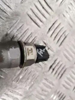 Conduite de carburant Subaru OE OEM 4S551 pour Outback