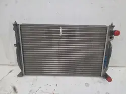 Radiador de agua VW PASSAT AUDI A4 A6 8D0121251Q