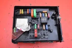 Caixa de fusíveis OEM 1K0937125D para Skoda Yeti 2013-2018