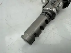 Toyota C-HR Nokka-akselin ohjausventtiili OEM 30T0505010H3