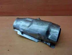 Kompressorin äänenvaimennin kansi OEM 31437205 Volvo XC90 II