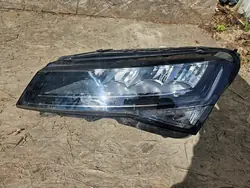 Phare gauche Full LED SKODA SUPERB III