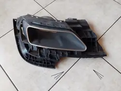 Pakoputken kiinnike oikea OEM 8W0253826M Audi A4 B9