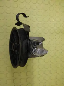 VOLVO S80 2.0 Styrpump 9485861