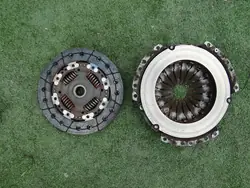 Disque d'embrayage + plateau de pression Seat Ibiza III 6L