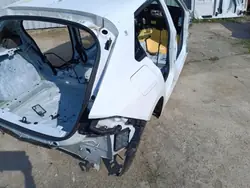 OEM Wrakowisko-25105- Hinterer rechter Kotflügel für Opel Astra L HB