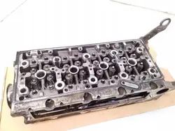 Moottorin sylinterikansi OEM 04L103373E Skoda Octavialle