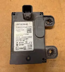 FORD LB5T-9G768-AB tutka-ACC-moduuli Kuga MK3:lle