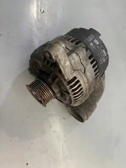 Alternateur AUDI A8 D2 4.2 077903015e