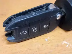 Zündschlüssel OEM 9663123380 für Peugeot 2008