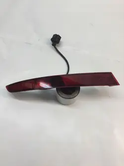 Lanterna de neblina traseira lado esquerdo Skoda Kamiq 658.945.701