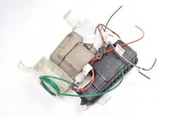 Bomba de ar secundária Mercedes OEM A2218000118 Usada