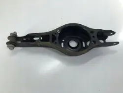 Toyota C-HR I Takaosan jousituen OEM UVY2077 Oikea