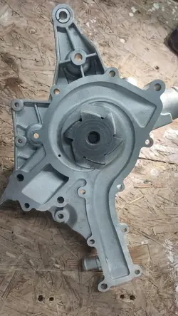 Pompe à eau Pierburg, refroidissement moteur