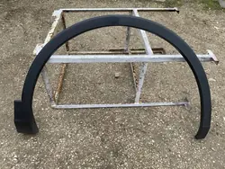 Höger trim för främre skärm VW Tiguan II