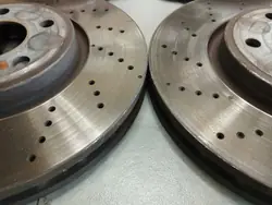 Mercedes-Benz CLS C218 Etujarrut Levyt & Puristimet OEM CAX34015