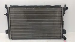 Radiador de agua Audi A3 8P VW Golf V 2.0 FSI