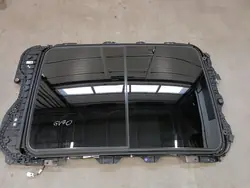 Techo solar Hyundai Genesis GV70 usado OEM 81600-AR010