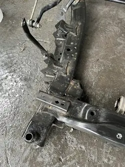 Cuna de motor Dacia Duster I 1 FL Lift II 2 546114126R