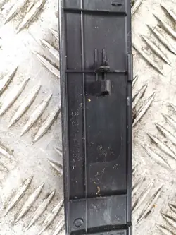 Capa soleira porta dianteira OEM FBZ12813 Prius