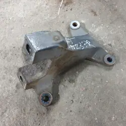 OEM A9743250609 Reaktiotankotuki - Käytetty