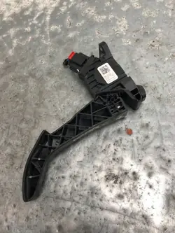 Gasreglage OEM 2N1723503 för VW Crafter II