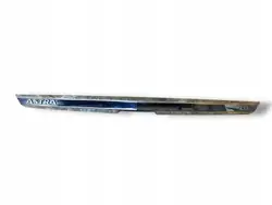 Opel Astra H kofferklep lijst OEM 13266478 - Gebruikt