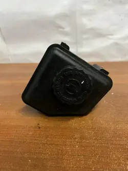 Réservoir direction assistée OEM D523 pour Chrysler 300C