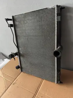 Radiateur Peugeot 508 OEM 9688421380 (2010-2014)