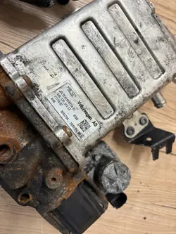 Refroidisseur EGR VW T6 OEM 04L131512CF - Occasion