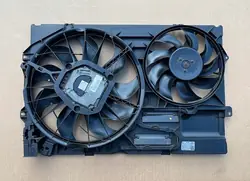 Kylare och AC-fläkt VW T5 Caravelle 7H0121207G