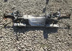 Poutre suspension avant OEM BELKA ZAWIESZENIA VW Golf V