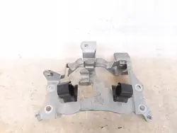 BMW Pumpun Kiinnike OEM 7847577 M5 F10 M6