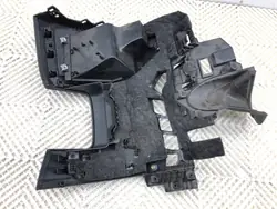 Kuljettajan säilytys Audi Q8 OEM 4M8863075D konsolihylly