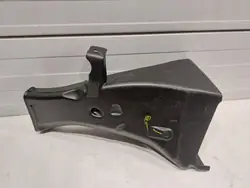 Deflector de aire refrigeración freno izquierdo OEM 84210830