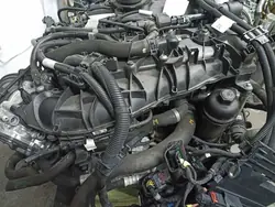 Coletor de admissão BMW 2.0i B46 B48 G20 G30 G01 G05 OEM 8647975
