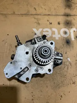 Pompe injection OEM 8200803375 + régulateur
