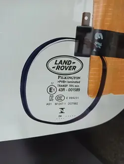 OEM 7050AGCCHMV framruta för Land Rover Defender