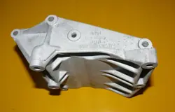 Support Compresseur Climatisation OEM 050260885D