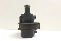 Pompe de circulation d'eau VOLVO V40 2.0L Diesel 2012