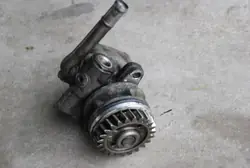 Bomba de Direção VW T5 2.5TDI Sem AC OE