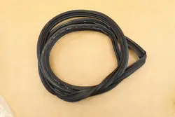 Toyota Corolla E21 Kofferraumdichtung OEM 6446102300
